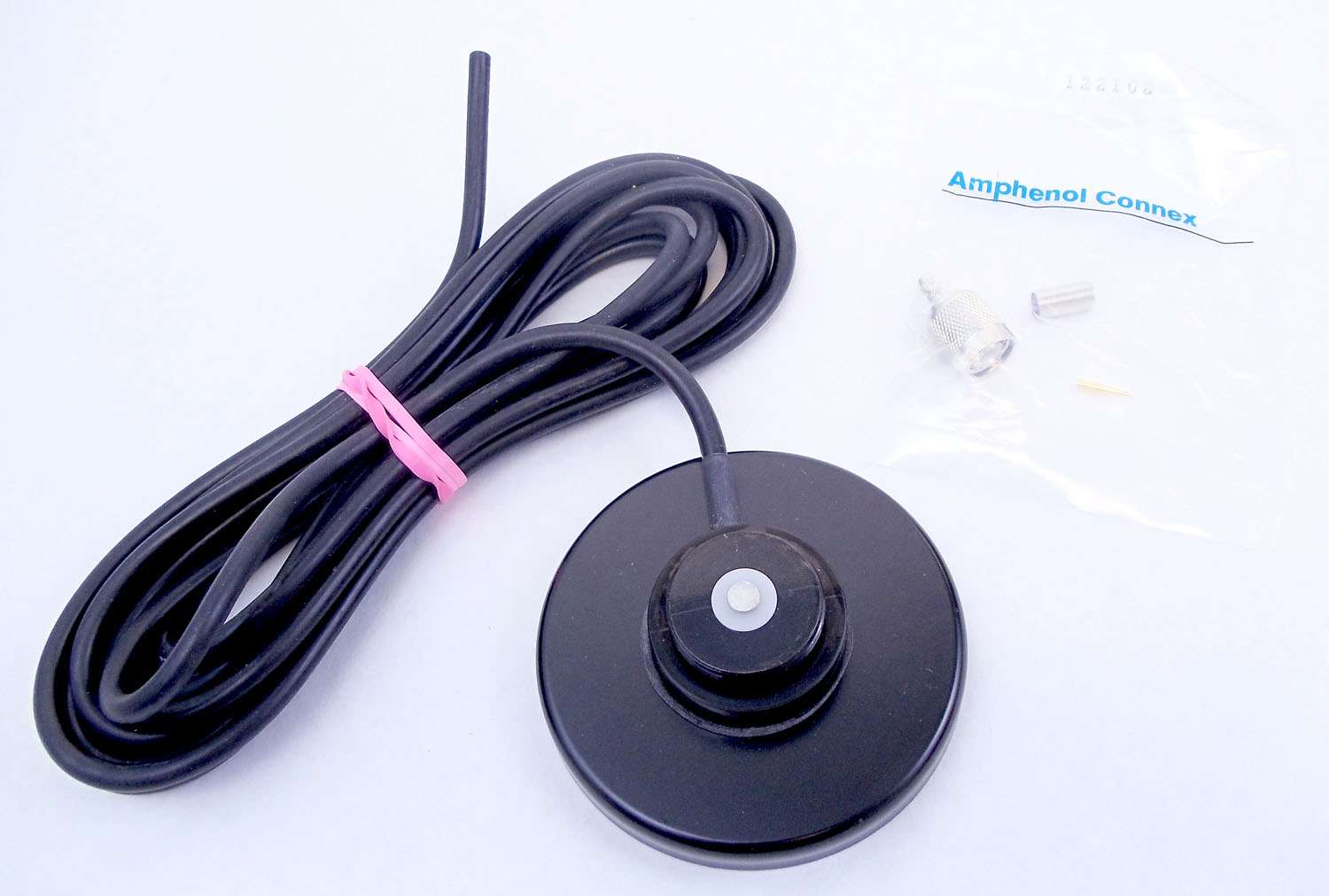 MAXRAD - 3-1/4" BLACK 3/4" NMO MAGNET MOUNT WITH 12' RG58U COAX CABLE & LOOSE CRIMP TNC CONNECTOR