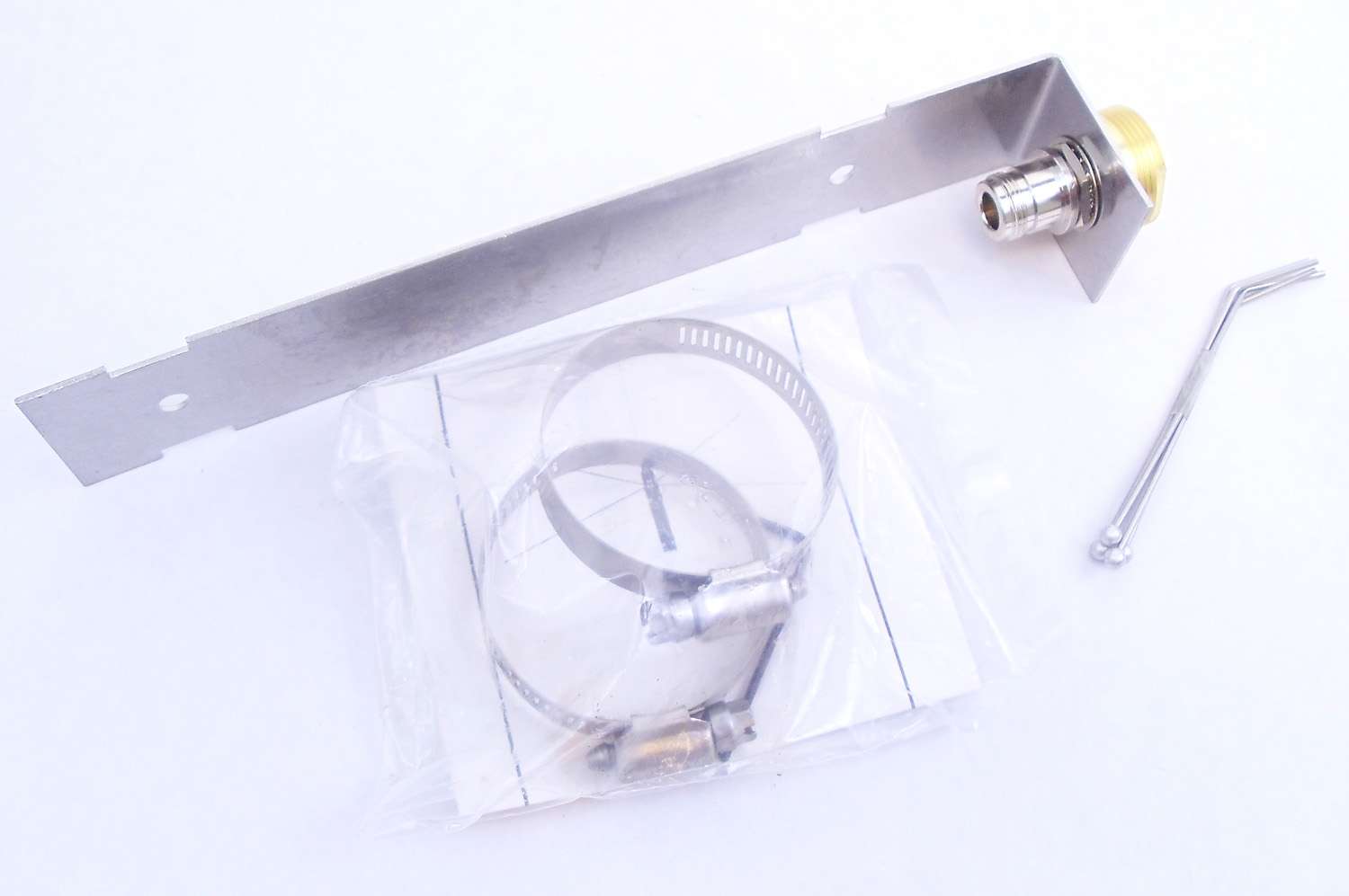 MAXRAD - 806-896 MHZ BASE ADAPTER KIT FOR 3/4" MOTOROLA TYPE MOUNTS, N FEMALE TERMINATION