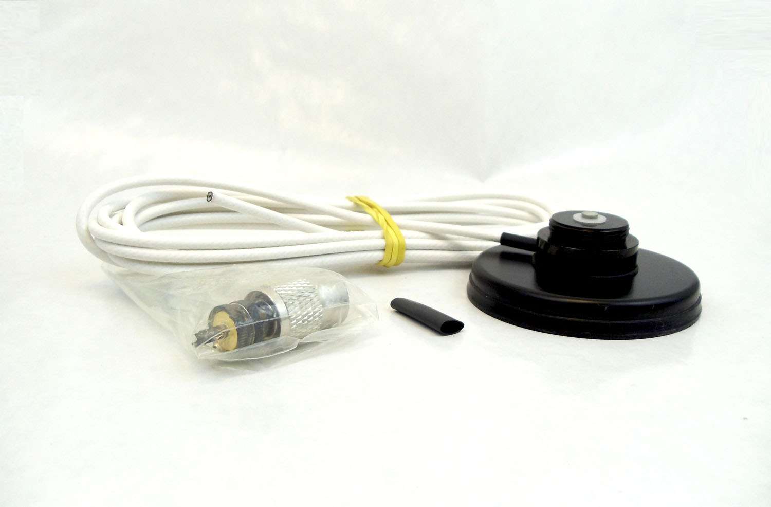 PCTEL/MAXRAD - RBGFP BLACK 3-1/4" ROUND MAGNET MOUNT WITH WHITE 12' RG-58 COAX & LOOSE TEFLON SOLDER ON PL259 CONNECTOR