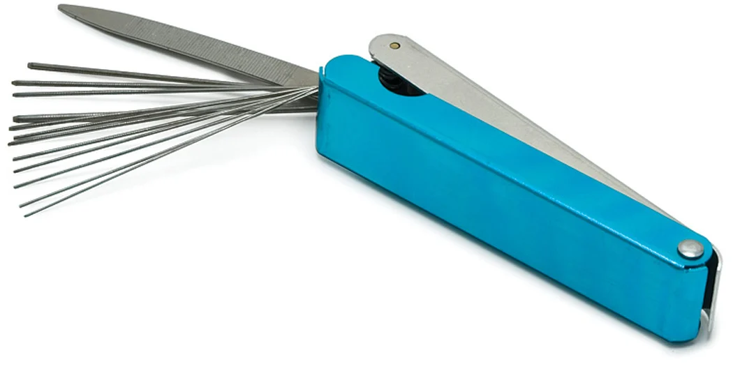 TITAN - WELDING TIP CLEANER FOR SPATTER AND DEBRIS FROM OXY-FUEL AND WELDING TIPS, INCLUDES 13 TIP CLEANERS & 1 FILE CLIP
