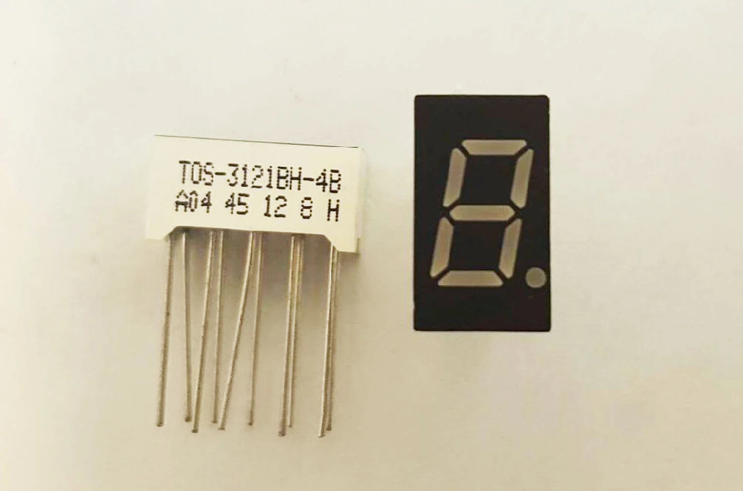 RED SINGLE DIGIT FREQUENCY SEGMENT DISPLAY FOR GALAXY RADIOS